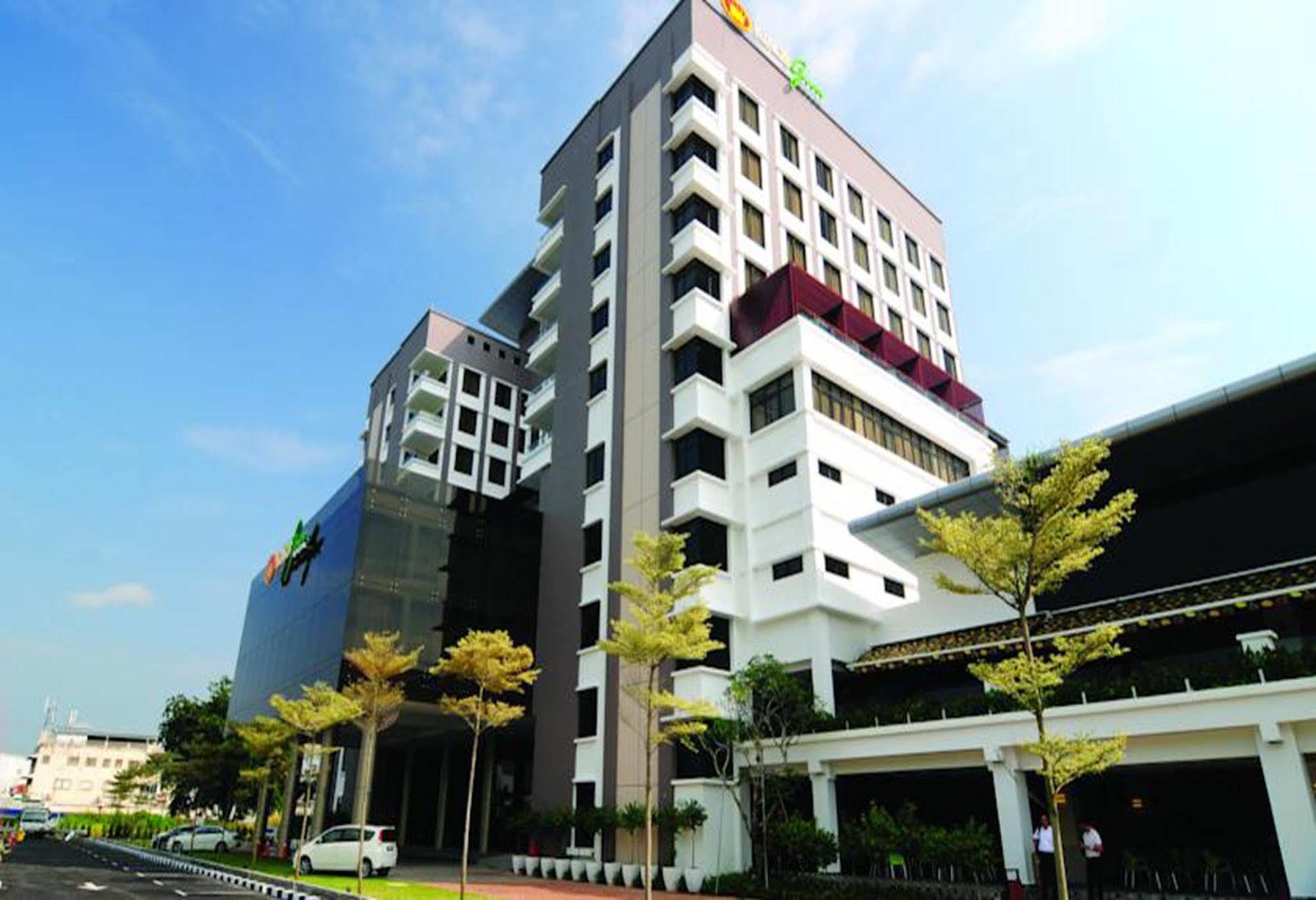 Kings Green Hotel City Centre Melaka Exteriör bild
